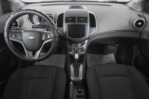 Седан Chevrolet Aveo 2013 года, 649000 рублей, Кемерово