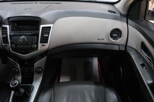 Седан Chevrolet Cruze 2012 года, 579000 рублей, Омск