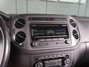 Внедорожник Volkswagen Tiguan 2013 года, 1579000 рублей, Воронеж