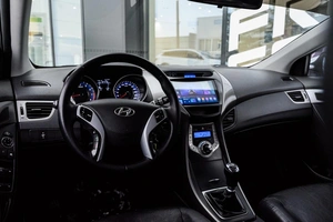 Седан Hyundai Avante 2012 года, 750000 рублей, Ульяновск