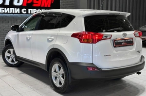Внедорожник Toyota RAV4 2013 года, 1850000 рублей, Красноярск