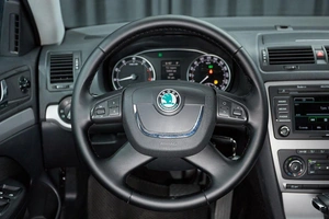 Универсал Skoda Octavia 2012 года, 987000 рублей, Красноярск