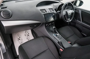 Хетчбэк Mazda Axela 2013 года, 999000 рублей, Красноярск