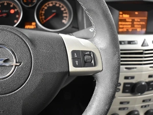 Седан Opel Astra 2008 года, 389900 рублей, Казань