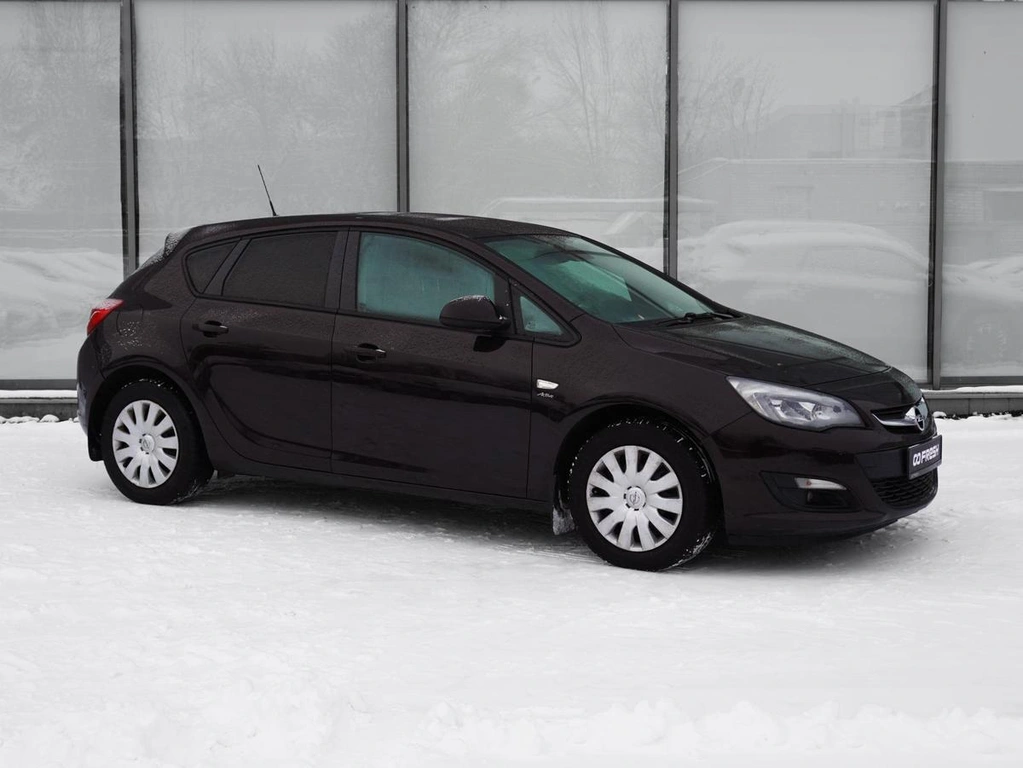 Хетчбэк Opel Astra 2013 года, 859000 рублей, Тверь