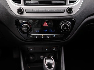 Седан Hyundai Solaris 2020 года, 1550000 рублей, Большой Сочи