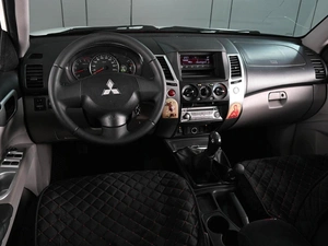 Внедорожник Mitsubishi Pajero 2010 года, 1599000 рублей, Ростов-на-Дону