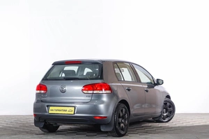Хетчбэк Volkswagen Golf 2012 года, 839000 рублей, Тюмень