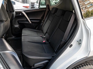 Внедорожник Toyota RAV4 2015 года, 1990000 рублей, Краснодар