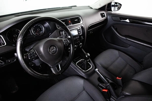 Седан Volkswagen Jetta 2013 года, 959000 рублей, Пермь