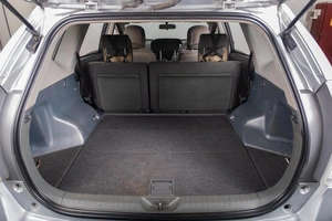 Универсал Toyota Prius Alpha 2012 года, 1069000 рублей, Томск