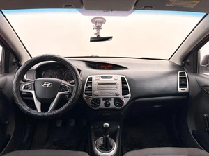 Хетчбэк Hyundai i20 2010 года, 579000 рублей, Орёл