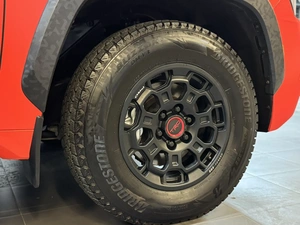 Внедорожник Toyota Sequoia 2023 года, 14497000 рублей, Красноярск