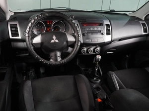 Внедорожник Mitsubishi Outlander 2011 года, 1014000 рублей, Воронеж
