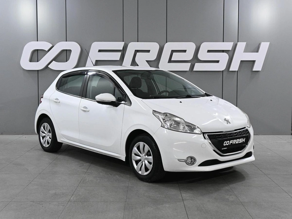 Хетчбэк Peugeot 208 2014 года, 649000 рублей, Аксай