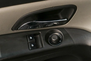 Седан Chevrolet Cruze 2011 года, 619000 рублей, Челябинск