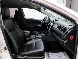 Седан Toyota Camry 2017 года, 1599000 рублей, Красноярск