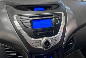 Седан Hyundai Avante 2011 года, 997000 рублей, Красноярск