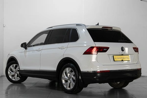 Внедорожник Volkswagen Tiguan 2020 года, 1999000 рублей, Челябинск