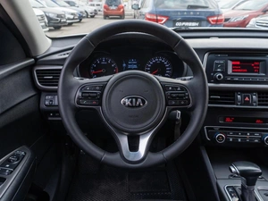 Седан Kia Optima 2017 года, 1499000 рублей, Саратов