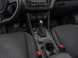 Внедорожник Volkswagen Tiguan 2018 года, 2299000 рублей, Саратов