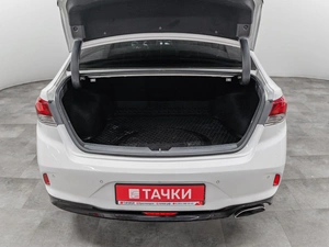 Седан Hyundai Sonata 2018 года, 1800000 рублей, Красноярск