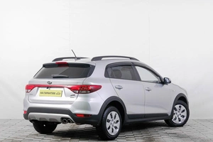 Хетчбэк Kia Rio X-Line 2018 года, 1349000 рублей, Кемерово