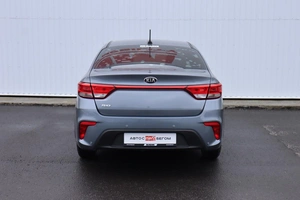 Седан Kia Rio 2017 года, 1250000 рублей, Брянск