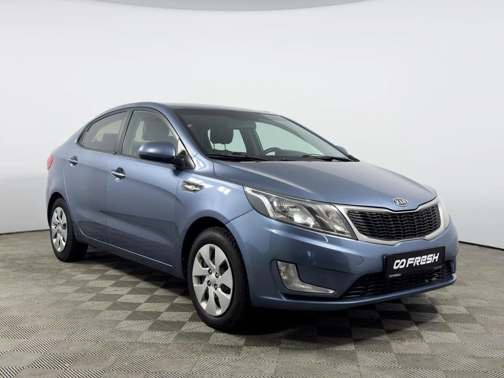 Седан Kia Rio 2012 года, 699900 рублей, Казань
