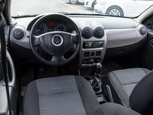 Хетчбэк Renault Sandero 2010 года, 430000 рублей, Волгоград