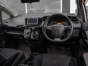 Минивэн Toyota Wish 2010 года, 1320000 рублей, Краснодар