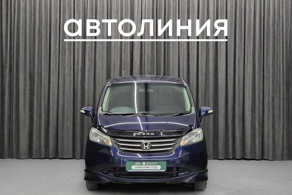 Минивэн Honda Freed 2010 года, 880000 рублей, Красноярск