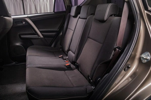 Внедорожник Toyota RAV4 2015 года, 2299000 рублей, Томск