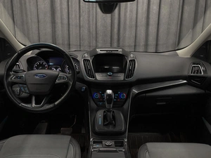 Внедорожник Ford Kuga 2016 года, 1410000 рублей, Красноярск