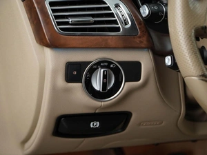 Седан Mercedes-benz CLS-класс 2012 года, 2777077 рублей, Москва