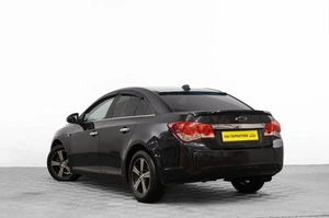 Седан Chevrolet Cruze 2011 года, 739000 рублей, Барнаул