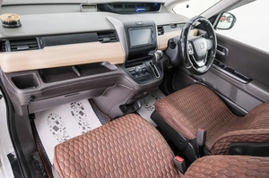Минивэн Honda Freed 2017 года, 1389000 рублей, Красноярск