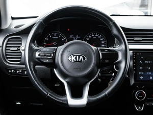 Хетчбэк Kia Rio X-Line 2018 года, 1455000 рублей, Ставрополь