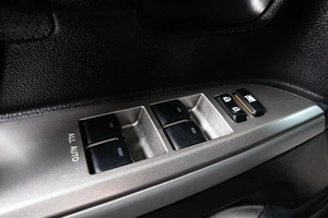 Внедорожник Toyota Land Cruiser 2012 года, 3999000 рублей, Сургут