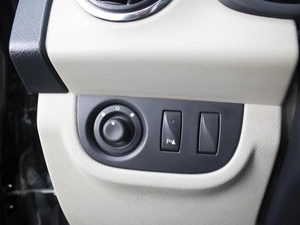 Седан Renault Logan 2014 года, 760000 рублей, Омск