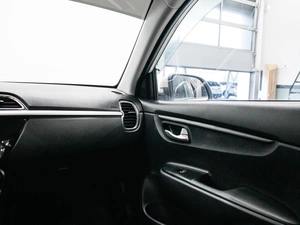 Седан Kia Rio 2019 года, 1389000 рублей, Красноярск