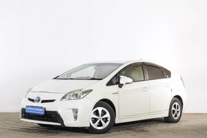 Лифтбек Toyota Prius 2014 года, 999000 рублей, Тюмень