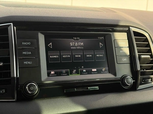 Внедорожник Skoda Karoq 2020 года, 2387000 рублей, Ижевск