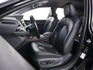 Седан Toyota Camry 2019 года, 2714444 рублей, Москва