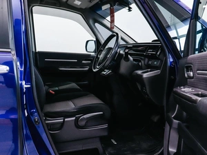 Минивэн Honda Stepwgn Spada 2016 года, 1850000 рублей, Красноярск