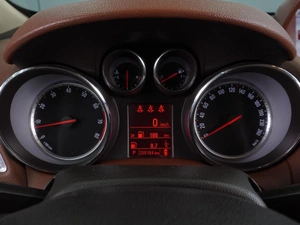 Внедорожник Opel Mokka 2012 года, 1115000 рублей, Воронеж