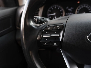 Седан Hyundai Elantra 2020 года, 1599000 рублей, Саратов
