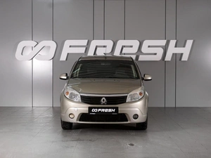 Хетчбэк Renault Sandero 2011 года, 665000 рублей, Красный Пахарь