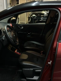 Внедорожник Renault Kaptur 2018 года, 1697000 рублей, Красноярск