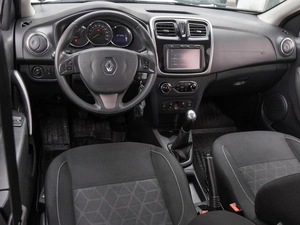 Хетчбэк Renault Sandero 2016 года, 959000 рублей, Волгоград